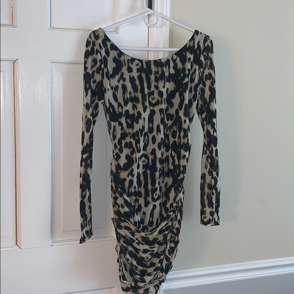 Dresses & Skirts - GUESS LEOPARD DRESS